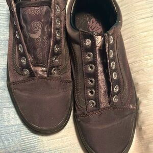These are black and brown vans Harry Potter shoes